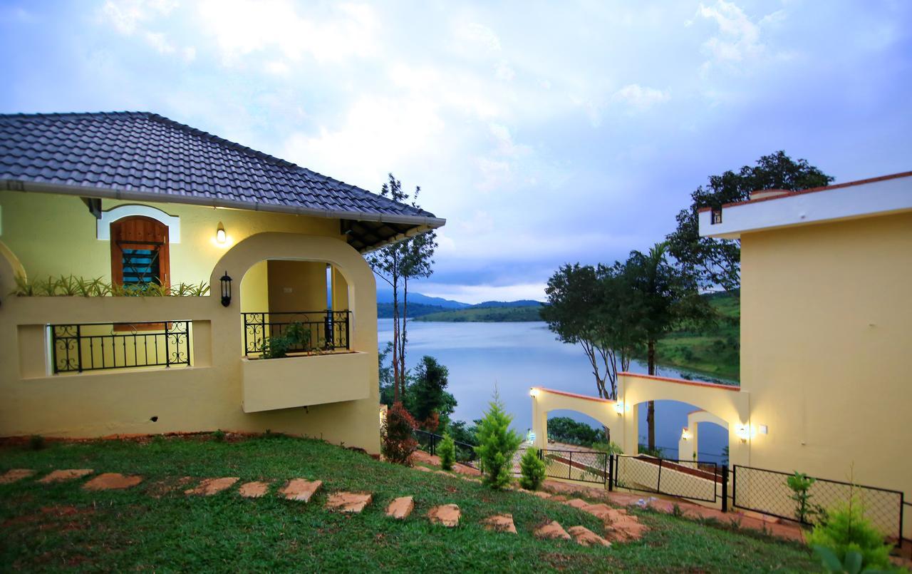 Vista Del Lago Ambalavayal Exterior photo